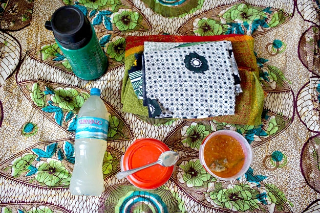 რა ნივთები მიაქვთ ქალებს სამშობიაროში? mshoblebi