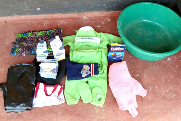 რა ნივთები მიაქვთ ქალებს სამშობიაროში? mshoblebi