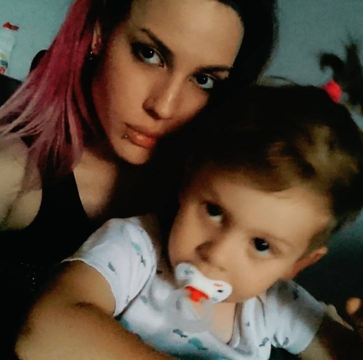 მშობიარობამდე 4 დღით ადრე ნუკა კვალიაშვილი გამაოგნებელ ფორმაშია (+ფოტოები) mshoblebi