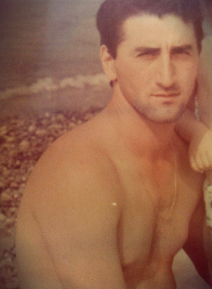 "რამდენსაც ცუდს წერთ ჩემს დაზე, იმდენი მე მარტყამთ დანას ზურგში..." - მაგდა პაპიძის დედისა და დის განცხადებები mshoblebi