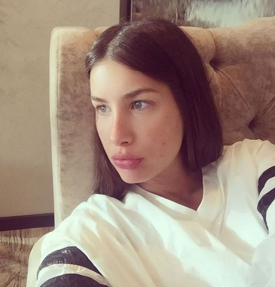 ქეთამ შვილის ბანაობის ფოტო გამოაქვეყნა, რომელსაც სკანდალი მოჰყვა mshoblebi