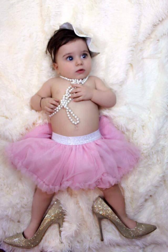 "ხომ გითხარი, ნუ მანახებ ამ ფოტოებს-თქო" - რატომ უპროტესტებენ ირაკლი ნოზაძეს შვილის ფოტოებს mshoblebi