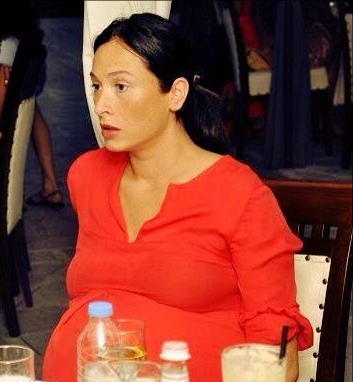 გოგოლა კალანდაძე მეოთხე შვილის დედა გახდა mshoblebi