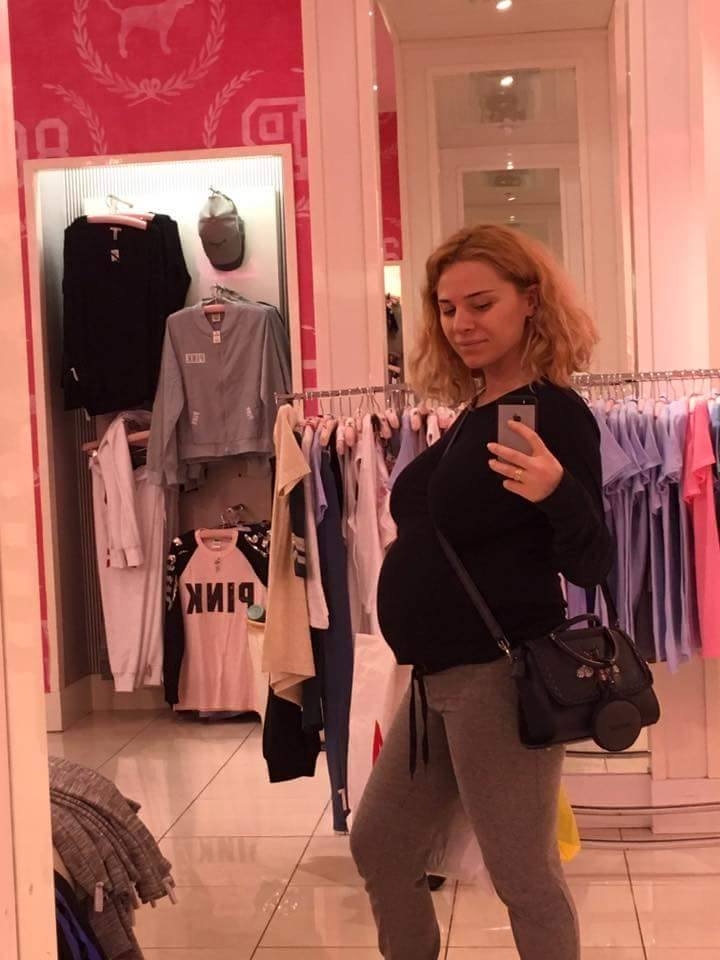 ნინი წიკლაური მეუღლეს - mshoblebi