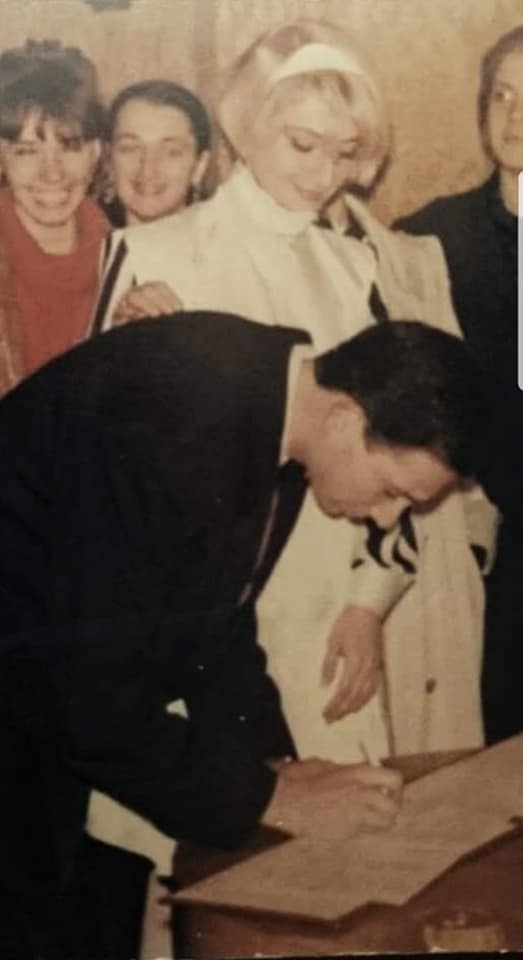 "ყველა შურიანის ჯინაზე, არამცთუ არ დავბერდე, გადავწყვიტე, საერთოდ არც გარდავიცვალო..." - ნინო ნადირაძე-კუზანოვა mshoblebi