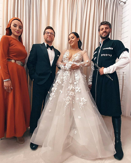 ქორწილი მოსკოვში ქართული ცეკვებით - ცნობილმა ქართველმა რეჟისორმა "ევროვიზიის" ვარსკვლავზე იქორწინა mshoblebi