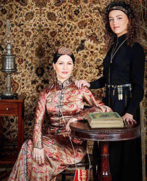 თეა დარჩია: "ძიძა არც ერთ შვილზე არ ამიყვანია... ქმარი მეხმარება" mshoblebi