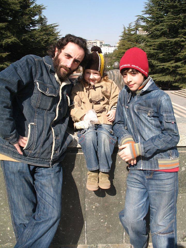 ზალიკო სულაკაური მეოთხე შვილს ელოდება - მხატვრის გულახდილი ინტერვიუ სამ შვილზე და დიდ ბედნიერებაზე... mshoblebi