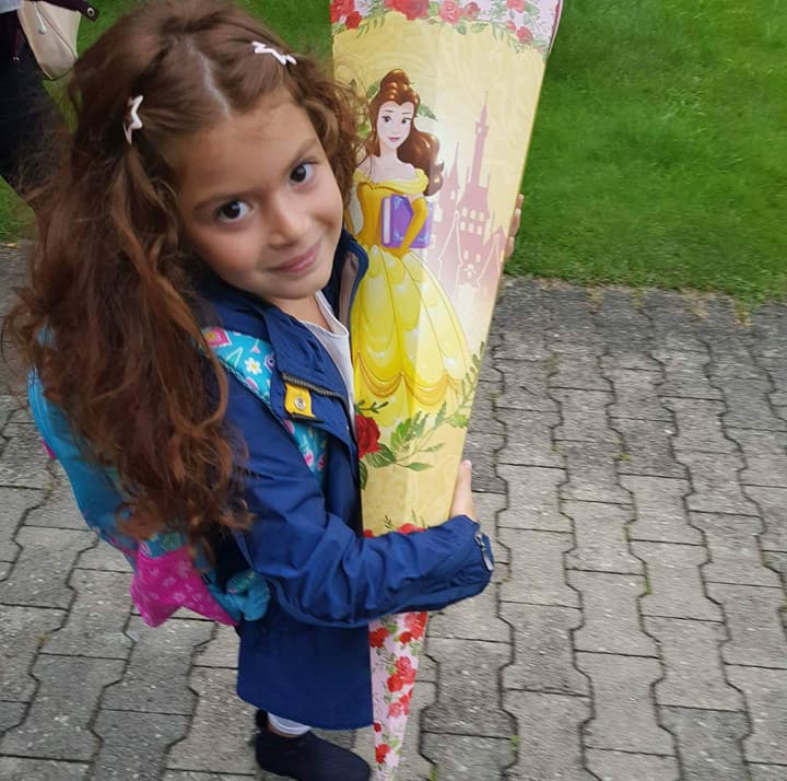 "როგორ შეიძლება, ექიმი ელოდებოდეს პაციენტს და გვერდით ოთახში მწვადს წვავდეს" - გერმანიაში მცხოვრები ქართველი დედის გამოცდილება mshoblebi