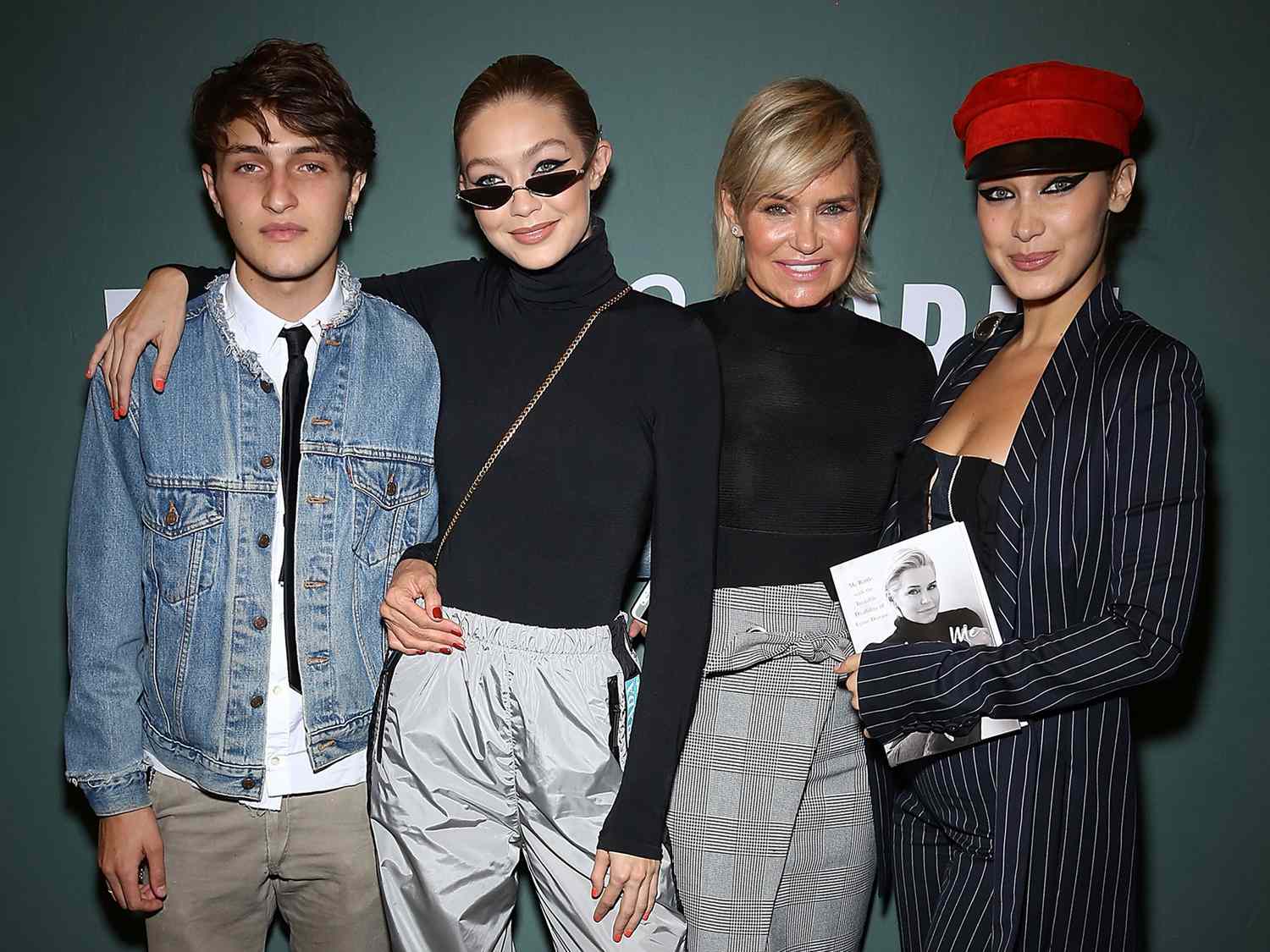 hadid-family-d7836254b4f244788a9372b020e0123e-1720951312.jpg