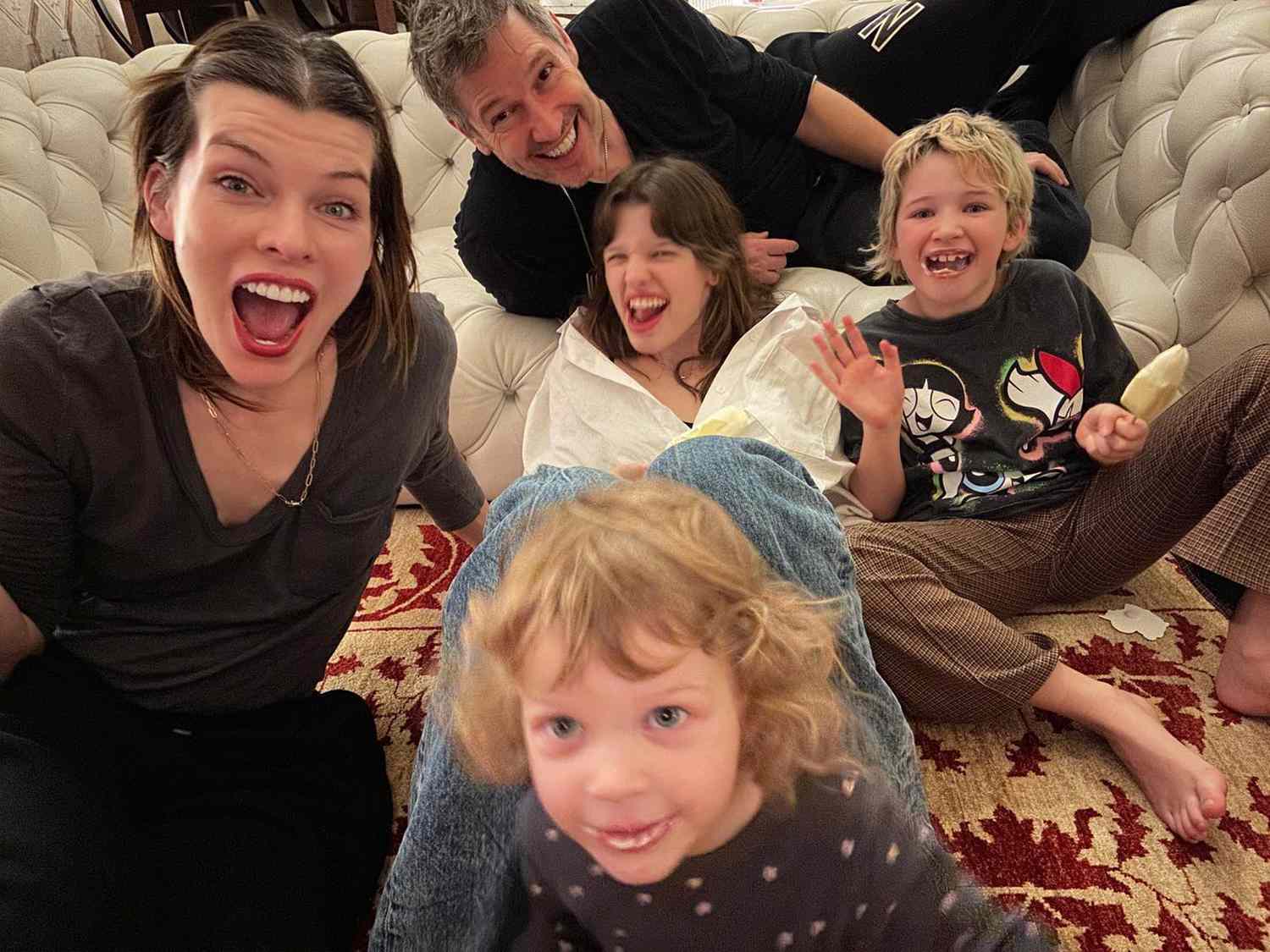 milla-jovovich-family-6347e860507f4f04bbadda9b79cfa76e-1730348800.jpg