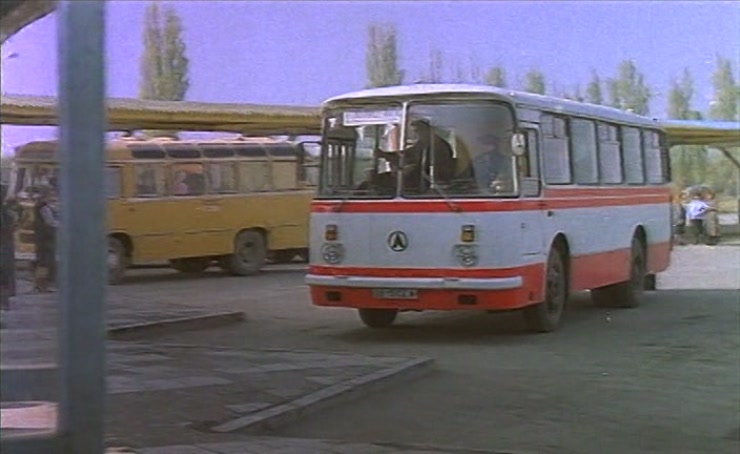 vzbesivshijsjaavtobus1991xvid-1730797166.DVDRip00303600-21-15.jpg
