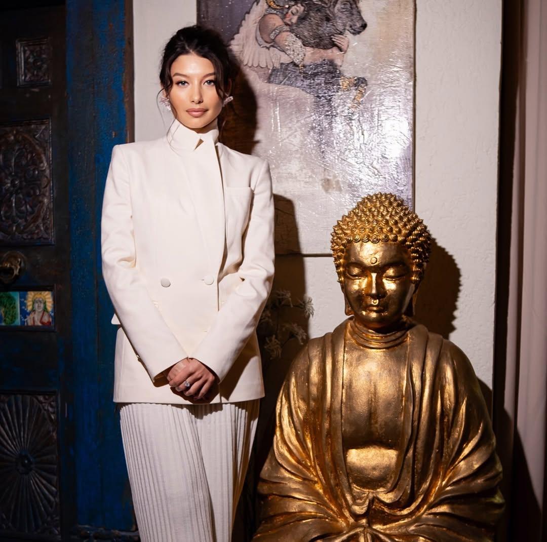 iulia-vani-1746076743.jpg