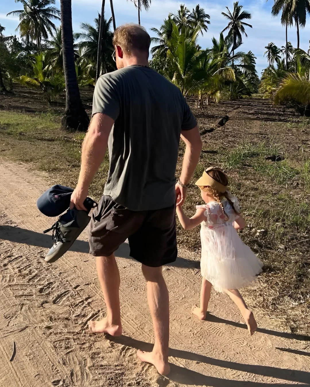 prince-harry-with-his-little-princess-1749099064.webp
